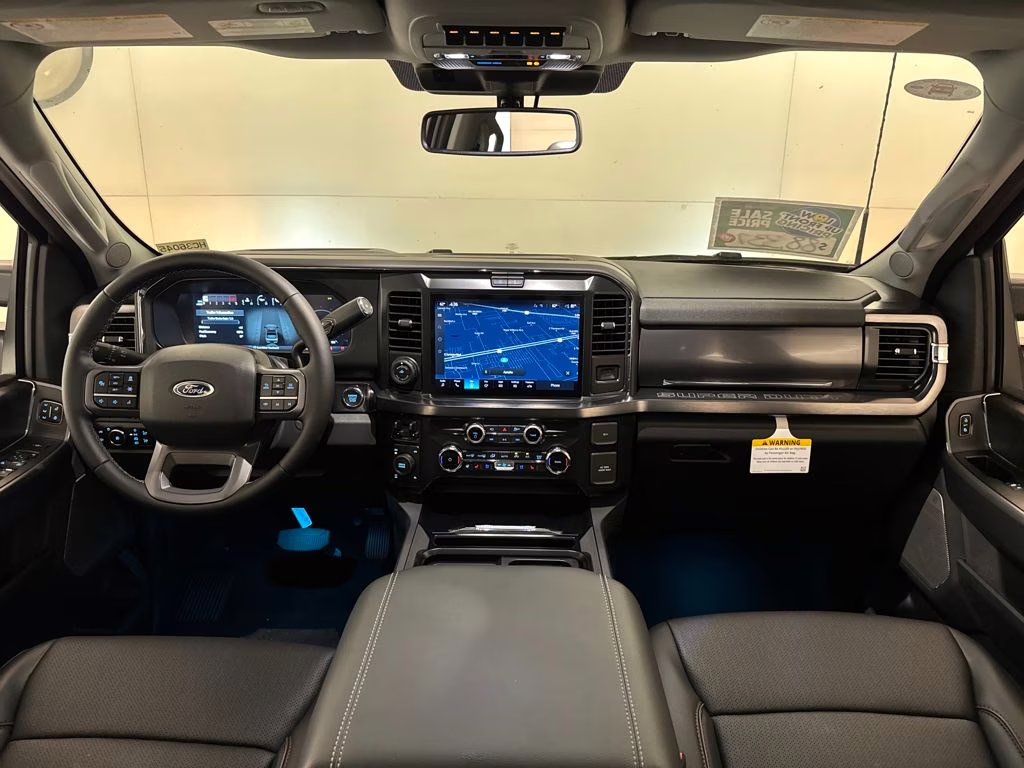 2026 Oxford White Ford Super Duty F-250 SRW Lariat 4X4 Truck