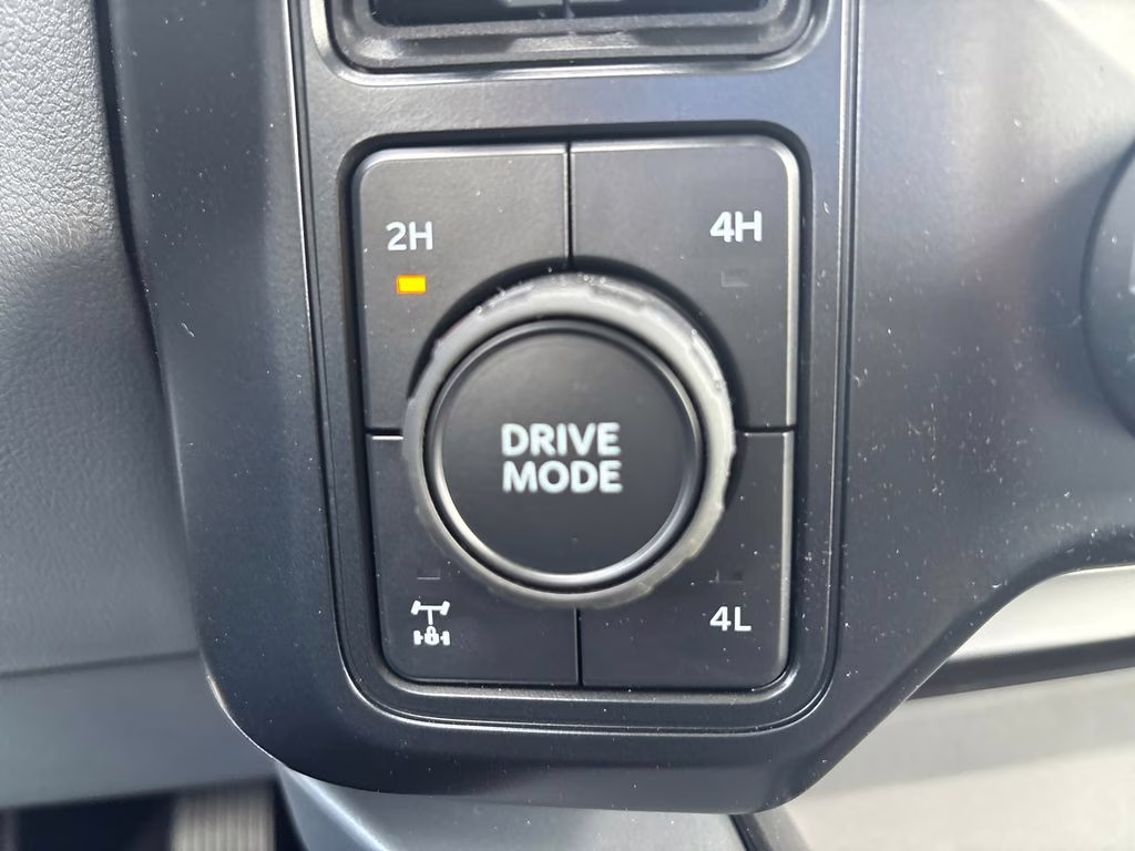 2026 Black Metallic Ford Super Duty F-250 SRW XLT 4X4 Truck