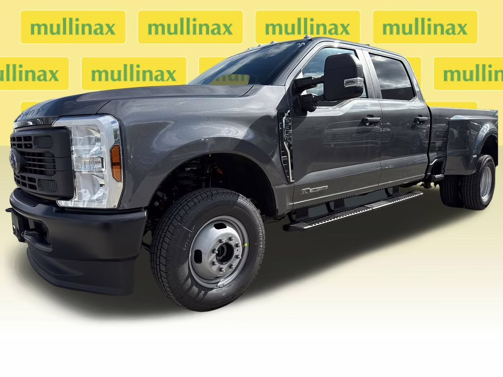 2026 Gray Metallic Ford Super Duty F-350 DRW XL 4X4 Truck