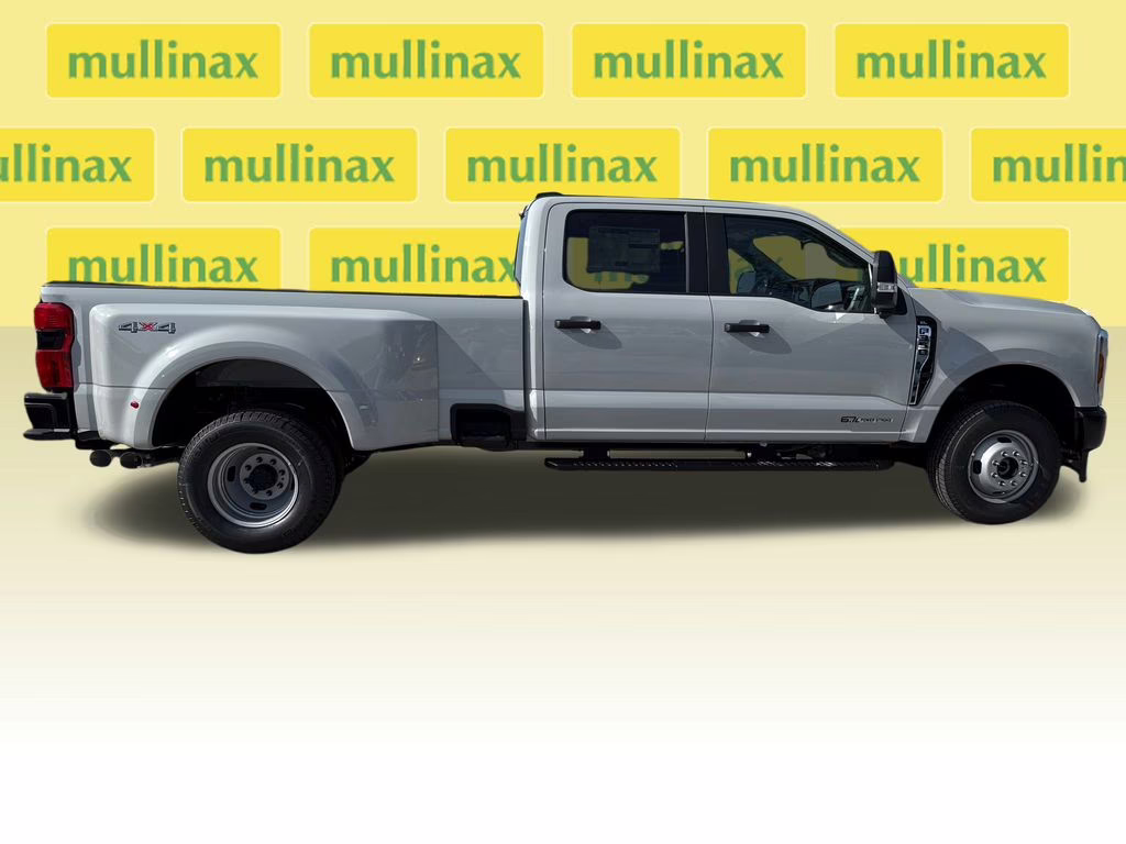 2026 Avalanche Ford Super Duty F-350 DRW XL 4X4 Truck