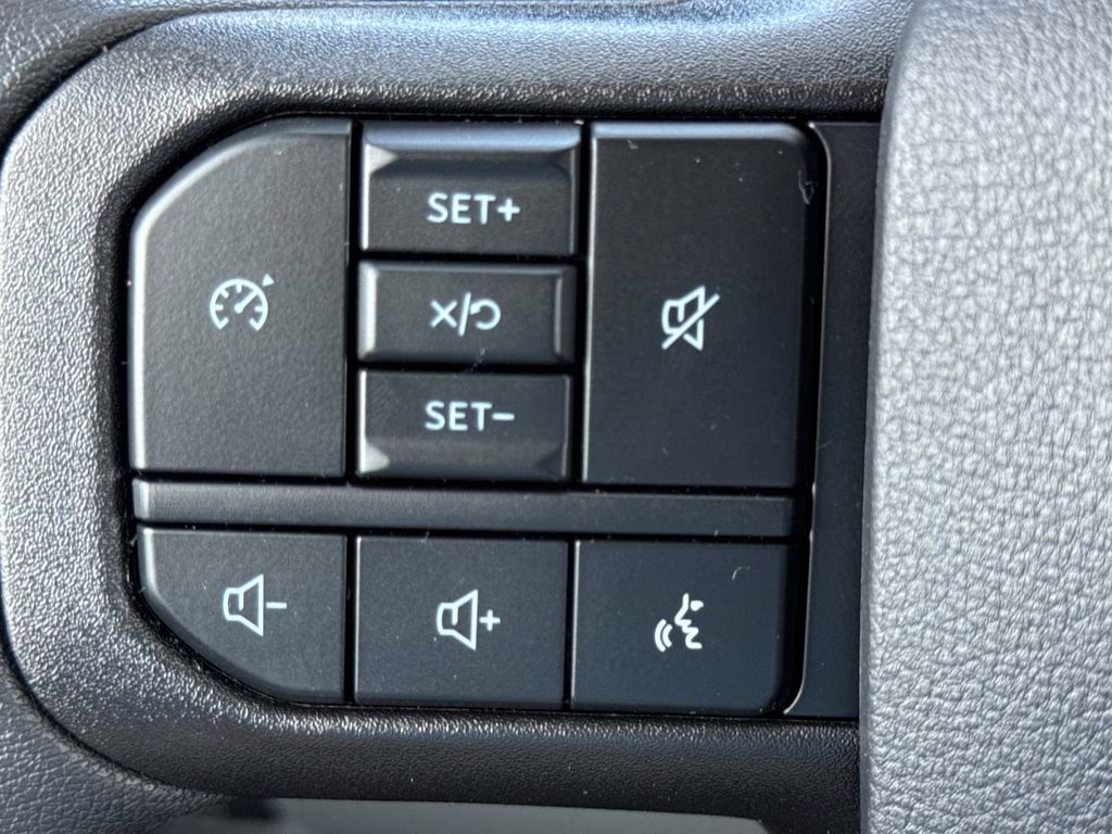 2026 Avalanche Ford Super Duty F-350 DRW XL 4X4 Truck