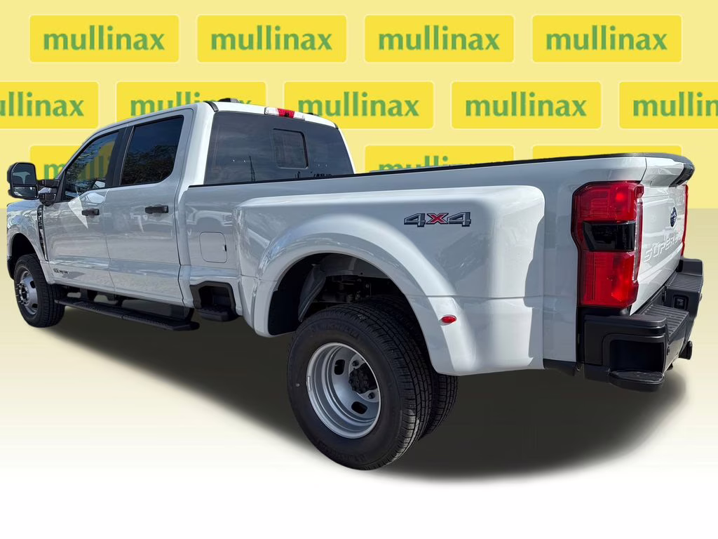 2026 Avalanche Ford Super Duty F-350 DRW XL 4X4 Truck