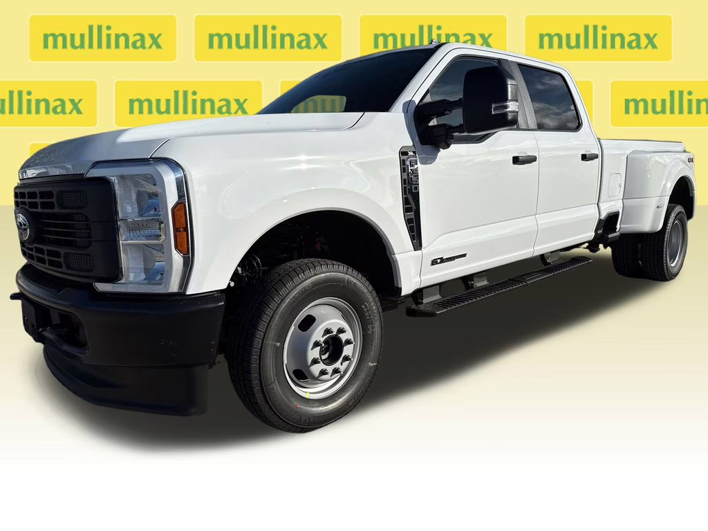 2026 Oxford White Ford Super Duty F-350 DRW XL 4X4 Truck