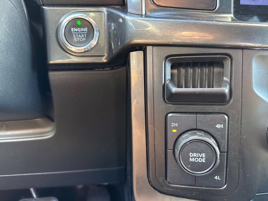 2023 Iconic Silver Metallic Ford F-150 XLT 4X4 Truck