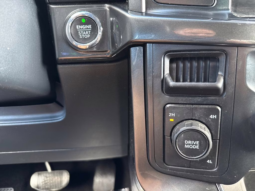 2022 Agate Black Metallic Ford F-150 XLT 4X4 Truck