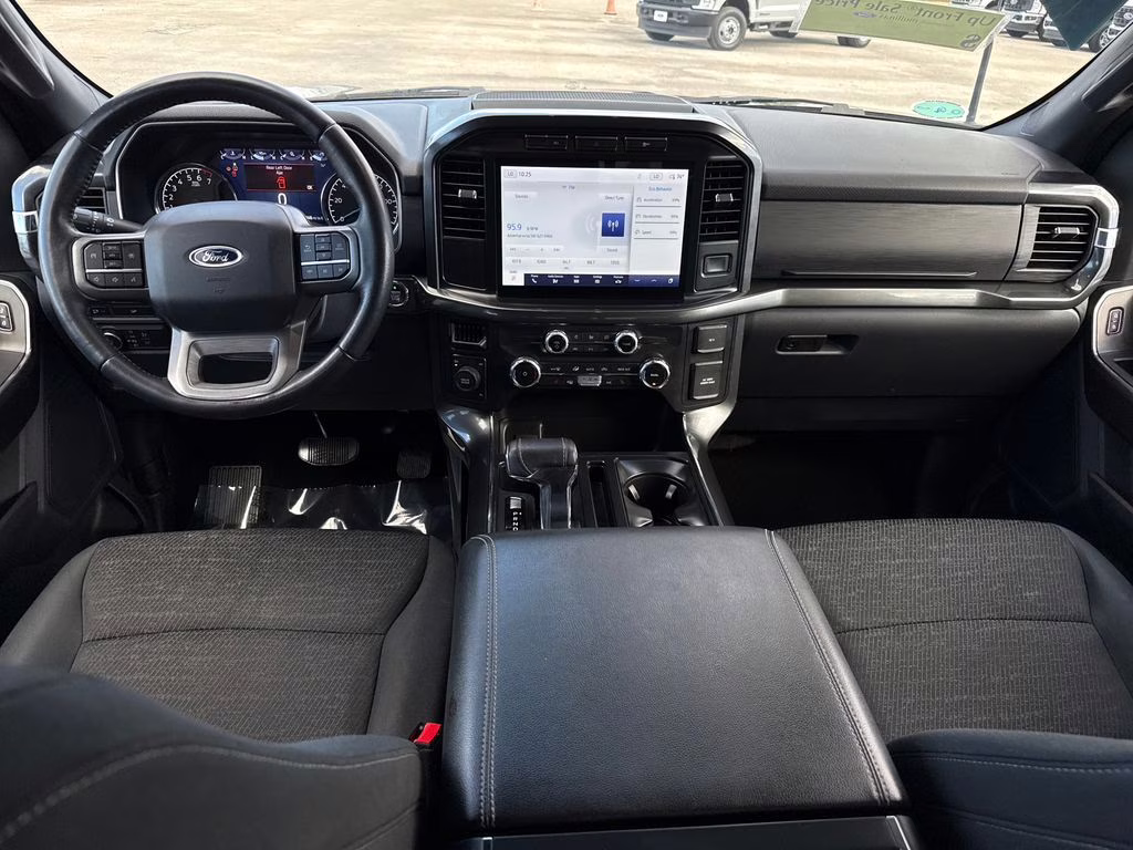 2022 Agate Black Metallic Ford F-150 XLT 4X4 Truck