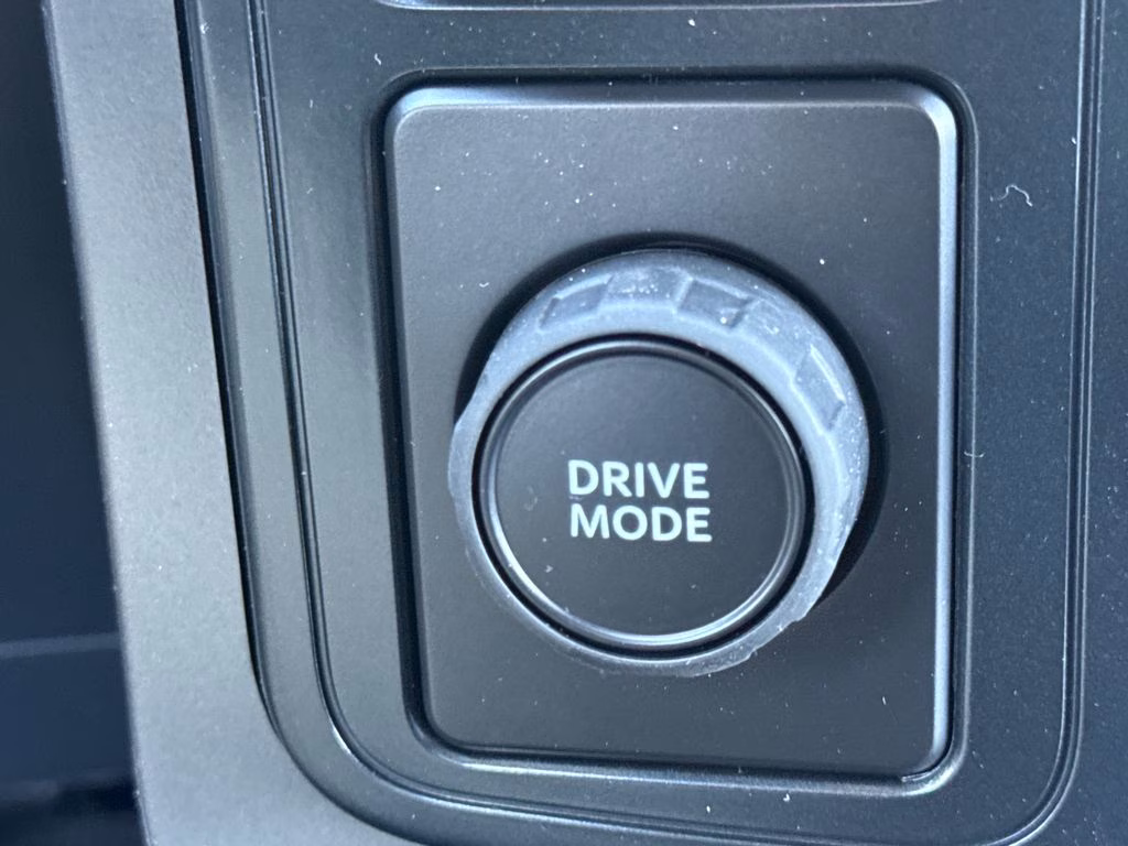 2026 Oxford White Ford F-150 Lariat RWD Truck