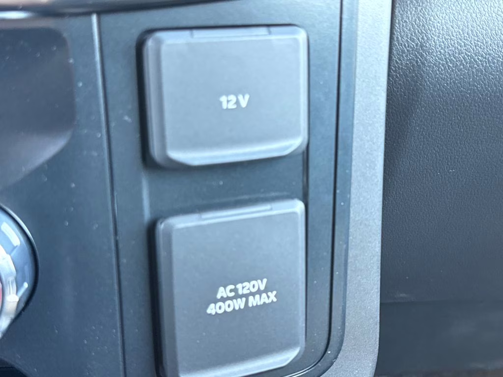 2026 Oxford White Ford F-150 Lariat RWD Truck