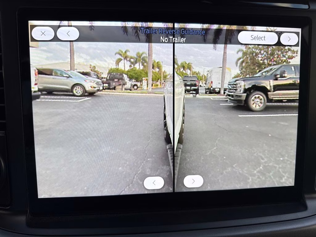 2025 Space White Metallic Ford F-150 XLT 4X4 Truck