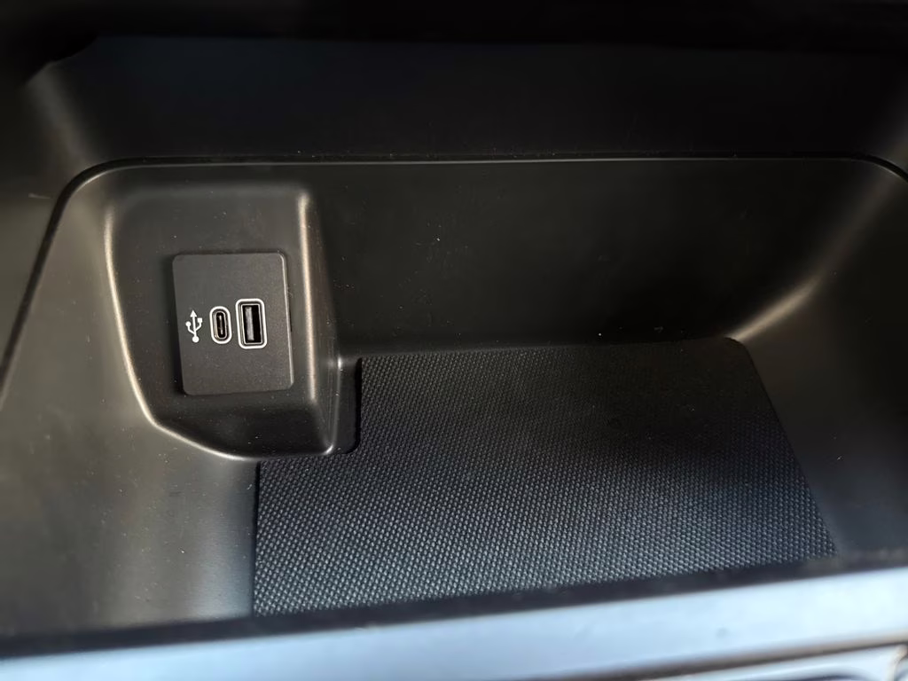 2025 Space White Metallic Ford F-150 XLT 4X4 Truck