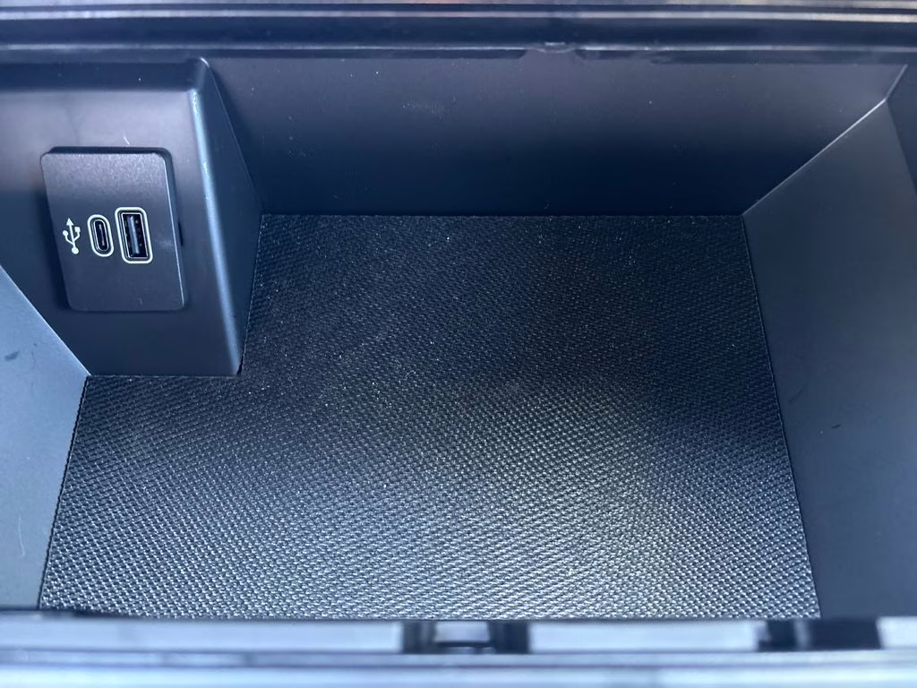 2025 Black Metallic Ford F-150 Lariat 4X4 Truck