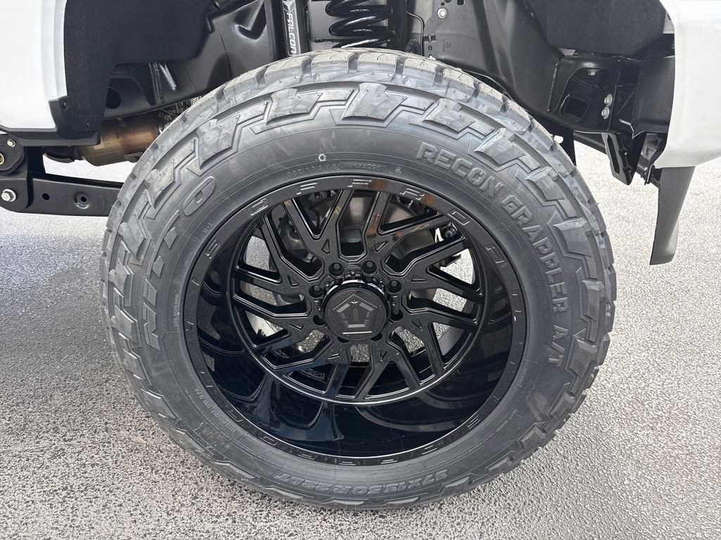 2025 Oxford White Ford Super Duty F-350 SRW STX 4X4 Truck