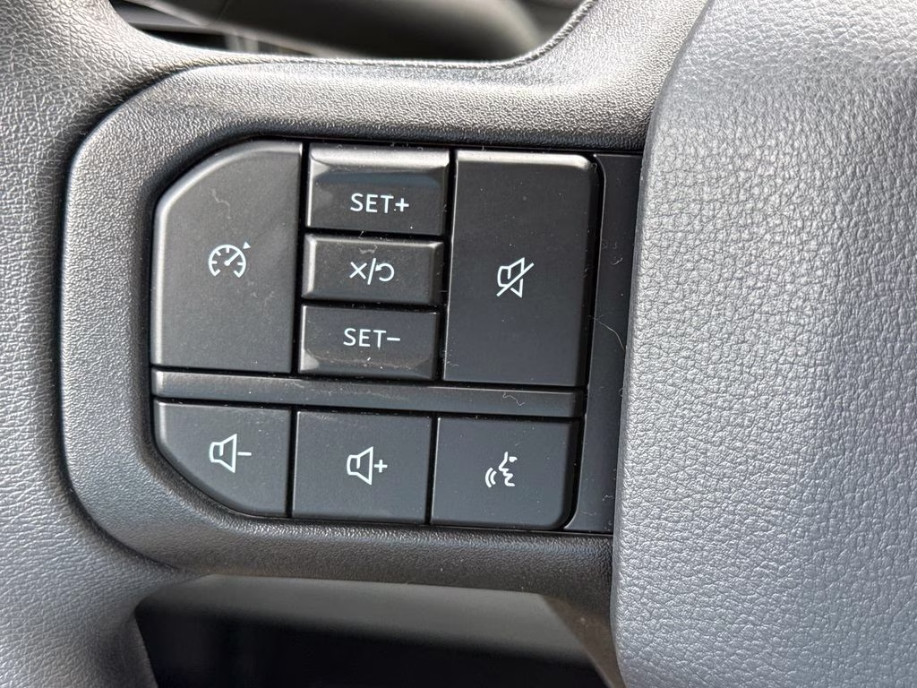 2025 Oxford White Ford Super Duty F-350 SRW STX 4X4 Truck