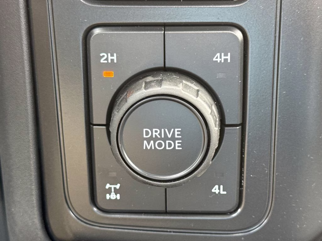 2025 Oxford White Ford Super Duty F-350 SRW STX 4X4 Truck