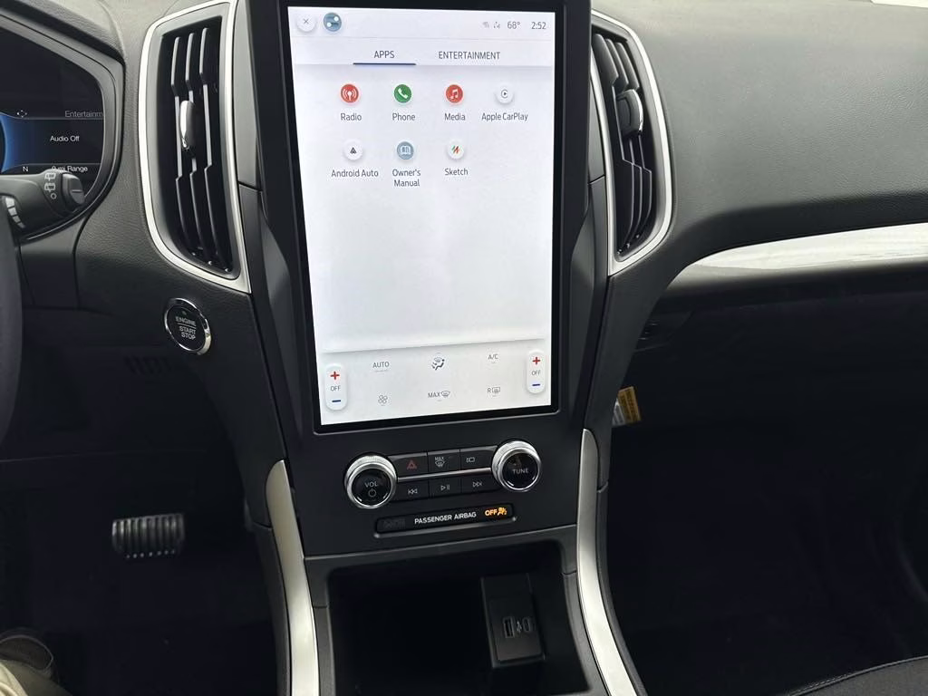 2024 Agate Black Metallic Ford Edge SE AWD SUV