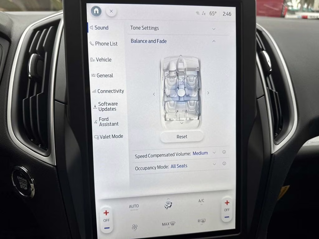 2024 Stone Blue Metallic Ford Edge SE AWD SUV