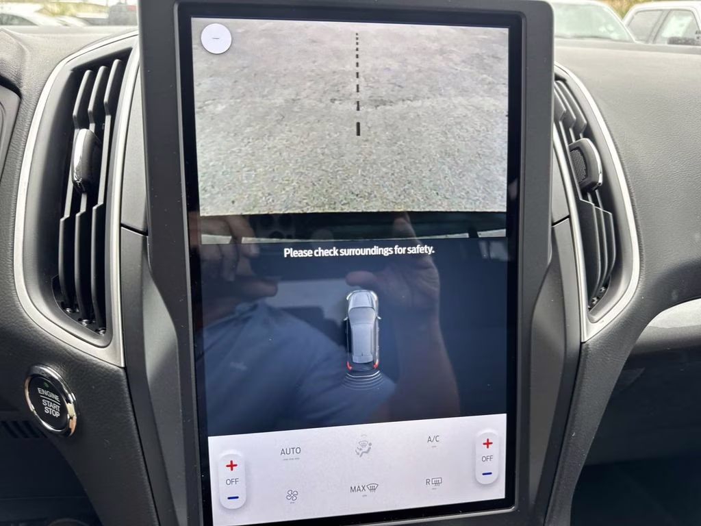 2024 Agate Black Metallic Ford Edge SE AWD SUV