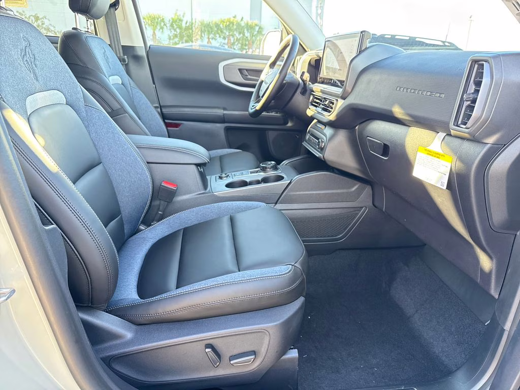 2025 Desert Sand Ford Bronco Sport Outer Banks 4X4 SUV