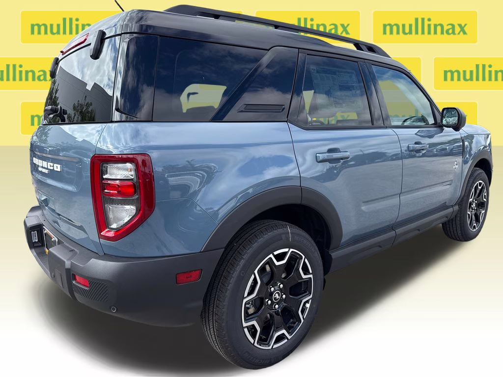 2025 Azure Gray Metallic Tri-Coat Ford Bronco Sport Outer Banks 4X4 SUV