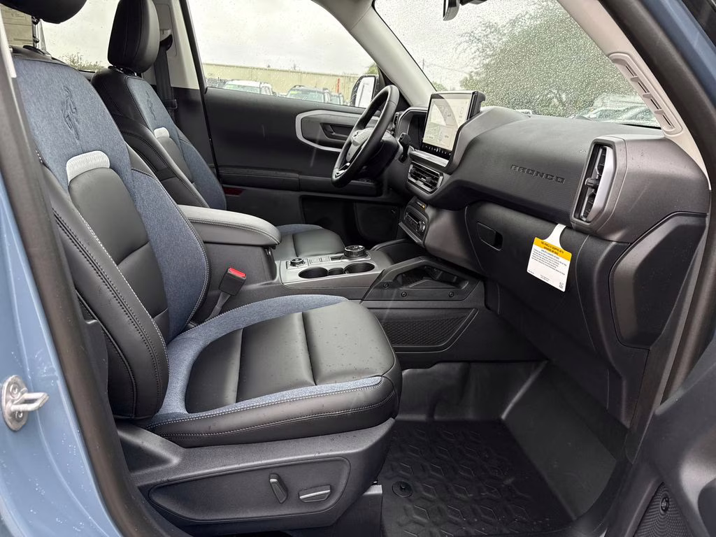 2025 Azure Gray Metallic Tri-Coat Ford Bronco Sport Outer Banks 4X4 SUV