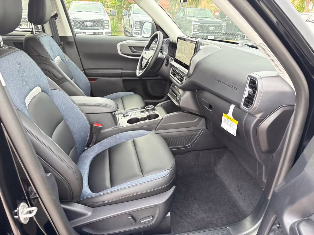 2025 Shadow Black Ford Bronco Sport Outer Banks 4X4 SUV