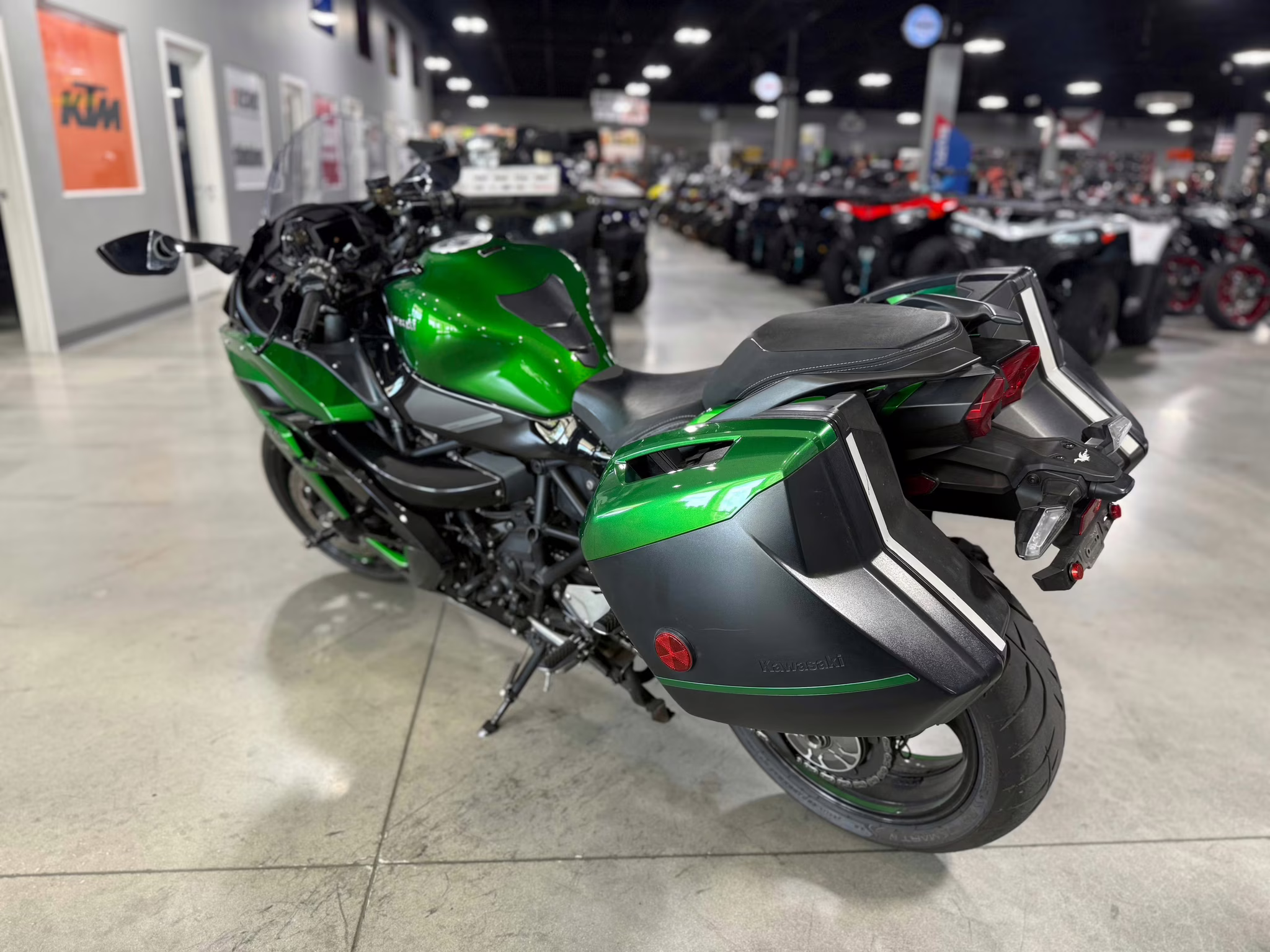 2020 - Kawasaki Ninja H2 SX SE+ Motorcycle