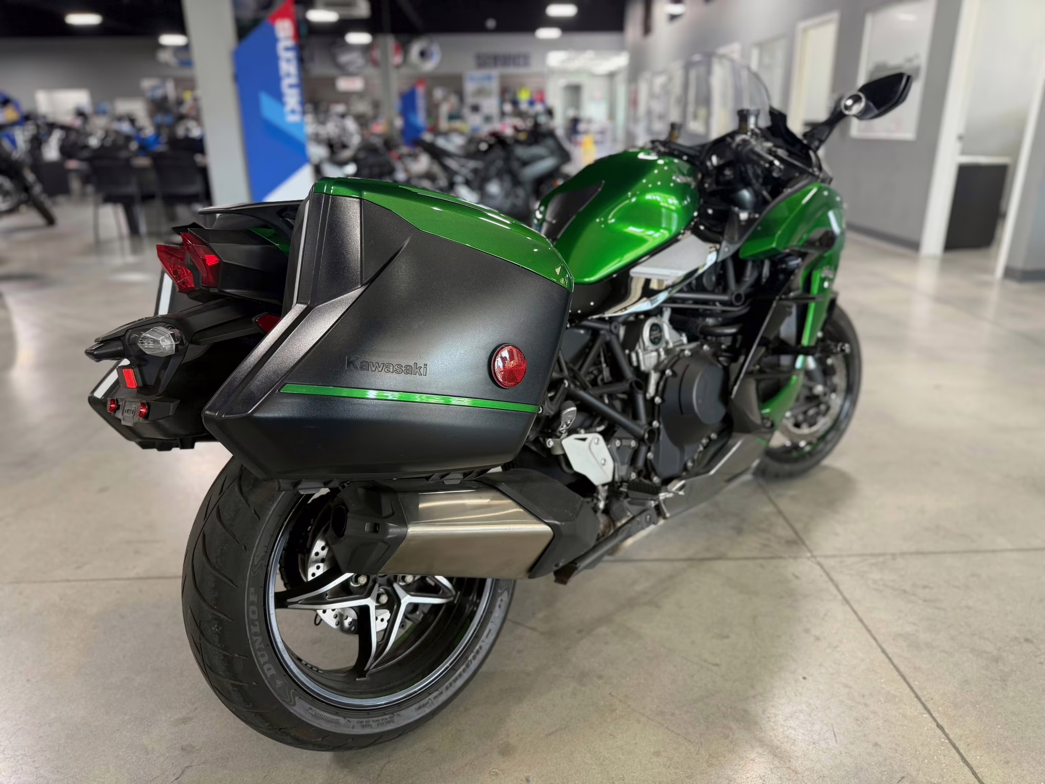 2020 - Kawasaki Ninja H2 SX SE+ Motorcycle