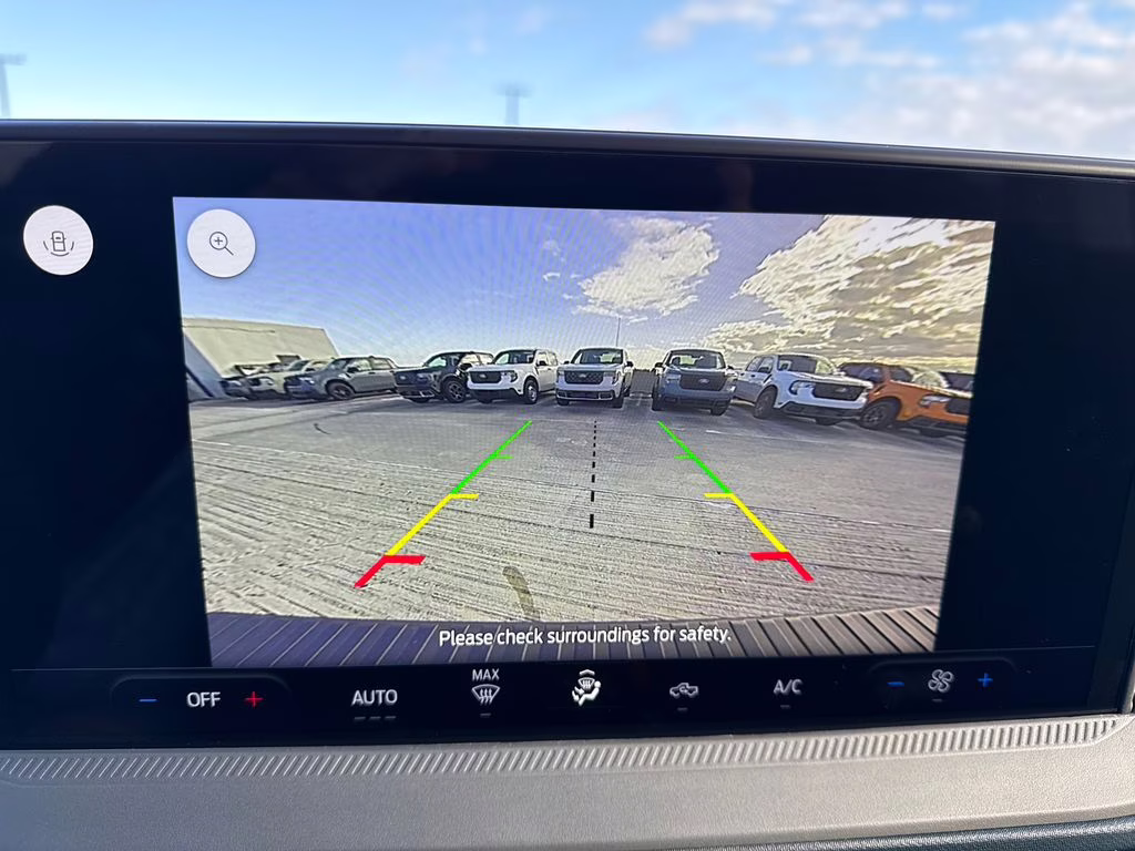 2026 Space White Metallic Ford Maverick XL AWD Truck