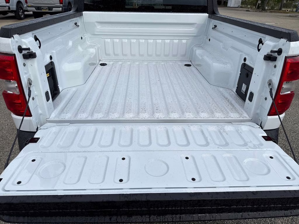 2025 Oxford White Ford Maverick XLT AWD Truck