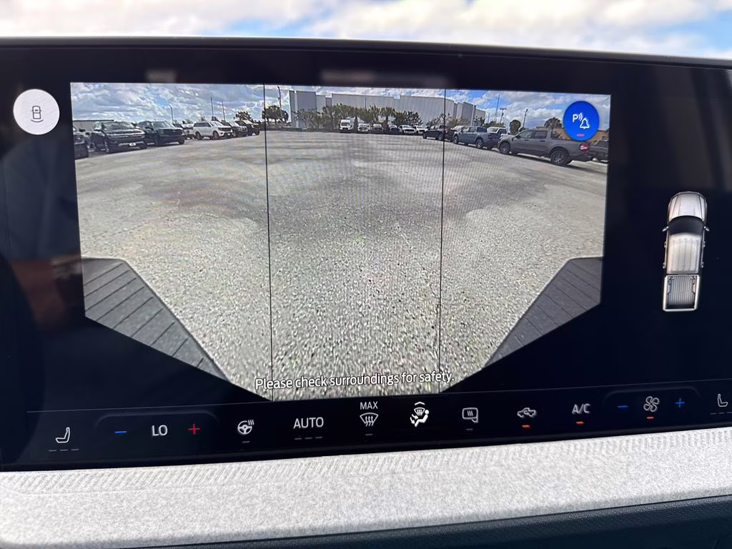 2026 Space White Metallic Ford Maverick XLT AWD Truck