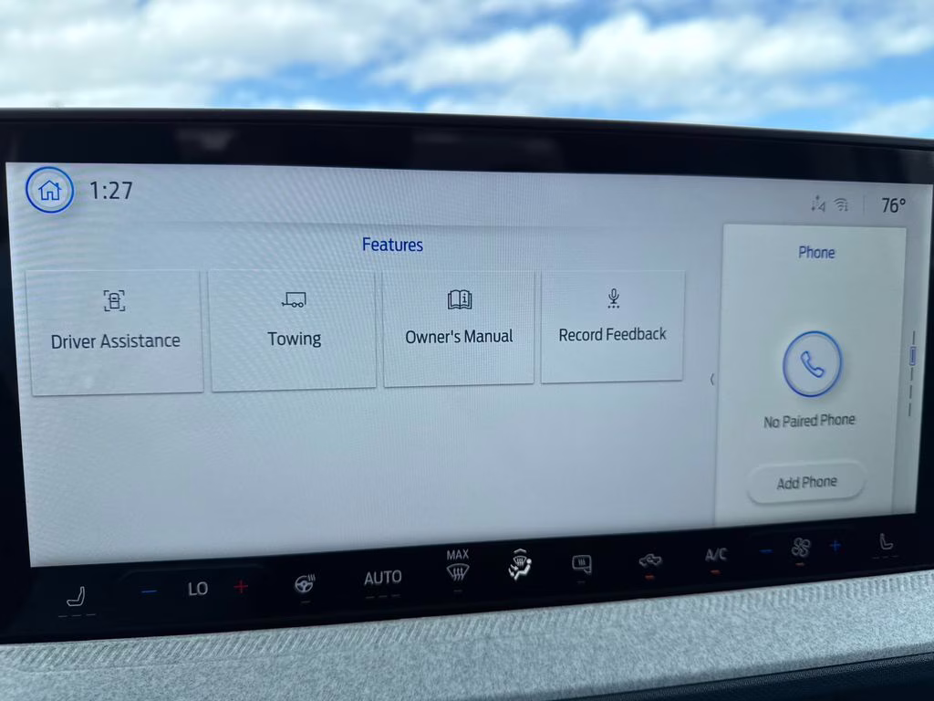 2026 Space White Metallic Ford Maverick XLT AWD Truck