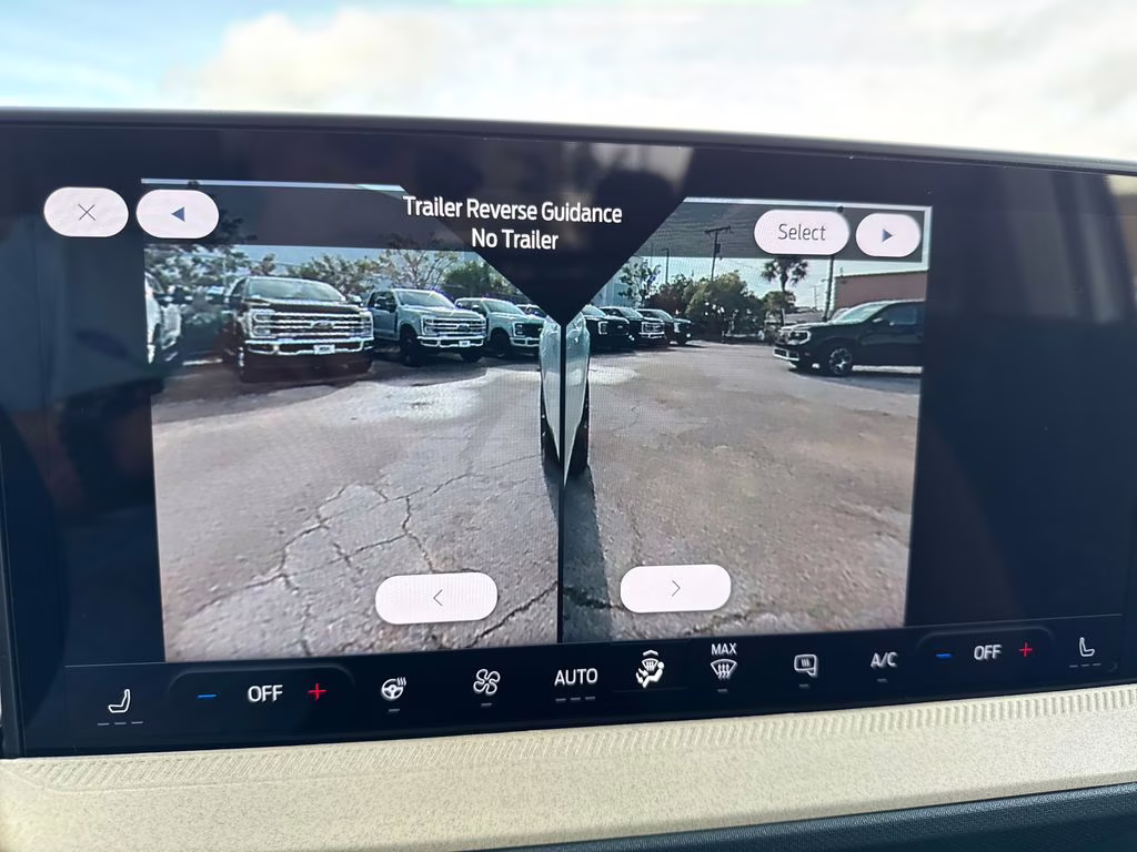 2026 Space White Metallic Ford Maverick Lariat AWD Truck