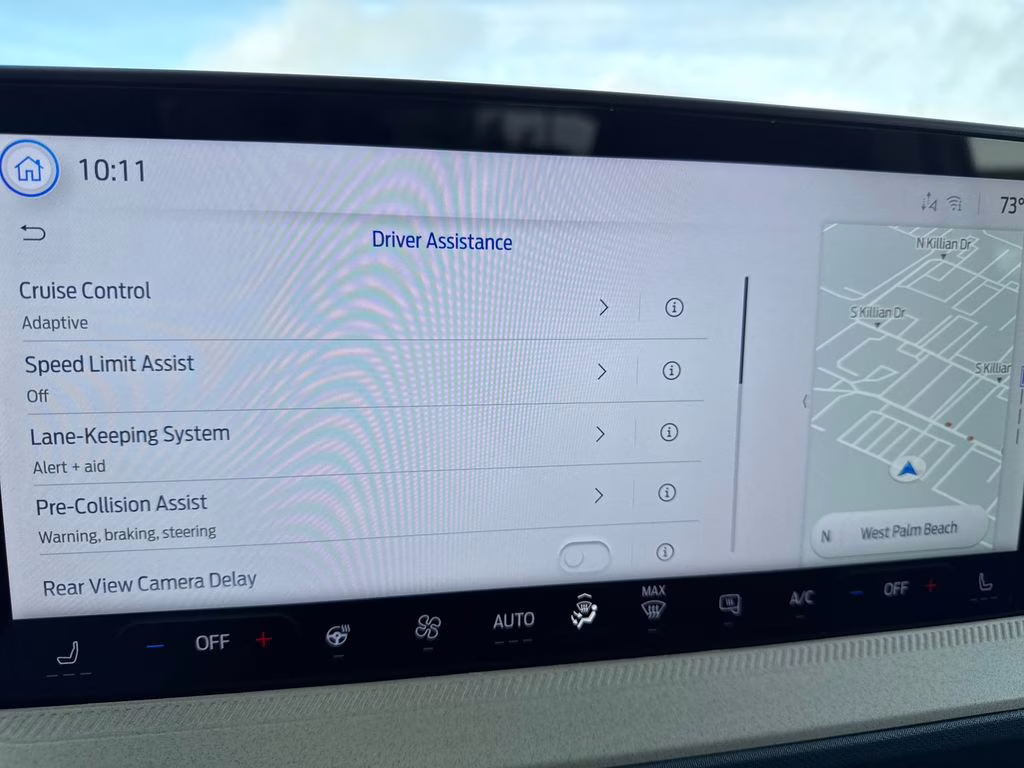 2026 Space White Metallic Ford Maverick Lariat AWD Truck