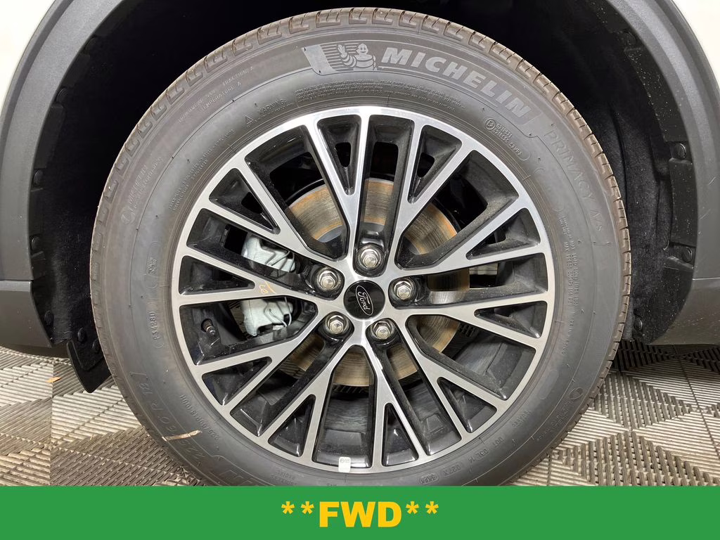 2026 Star White Metallic Tri-Coat Ford Escape Plug-In Hybrid Base FWD SUV