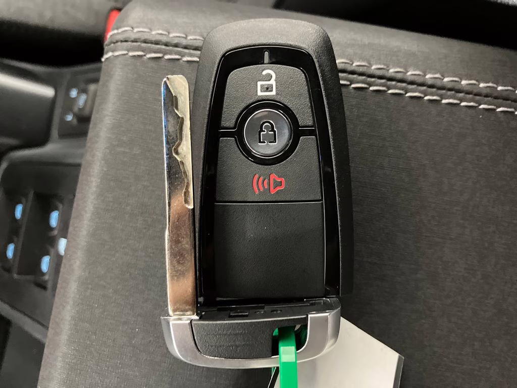 2025 Shadow Black Ford Bronco Base 4X4 SUV