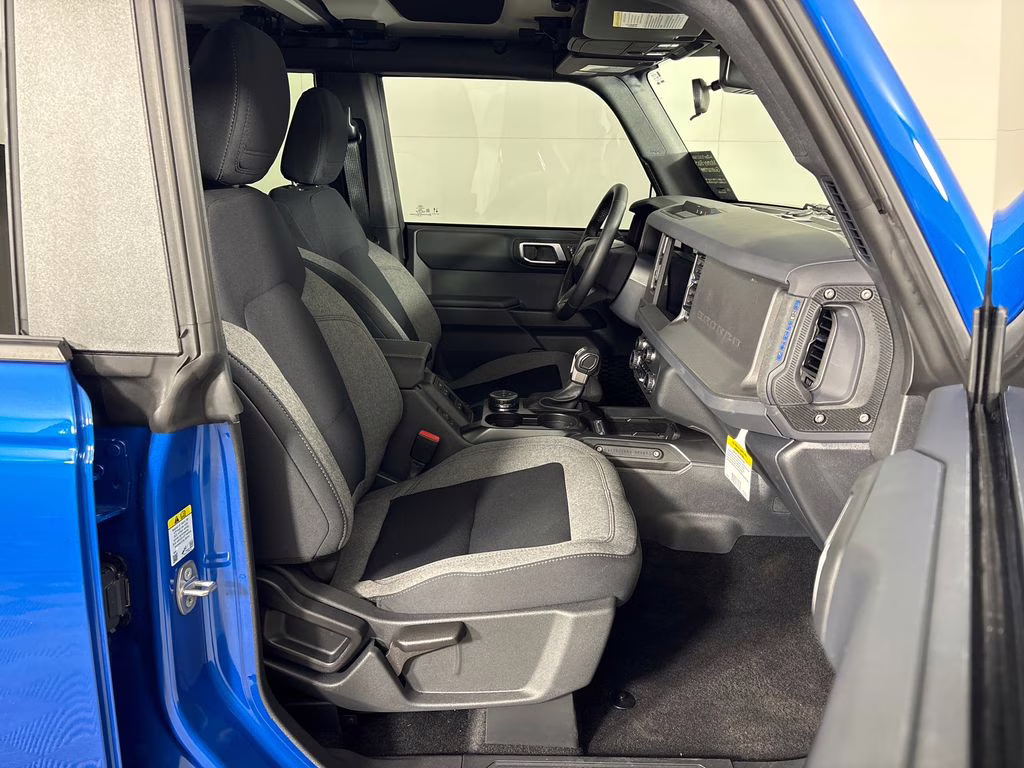 2025 Blue Metallic Ford Bronco Big Bend 4X4 SUV