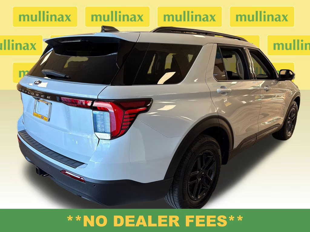 2026 Space White Metallic Ford Explorer Active RWD SUV