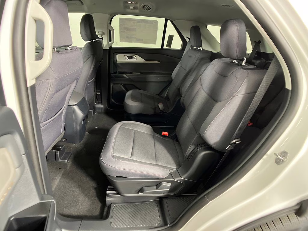 2026 Star White Metallic Tri-Coat Ford Explorer Active RWD SUV