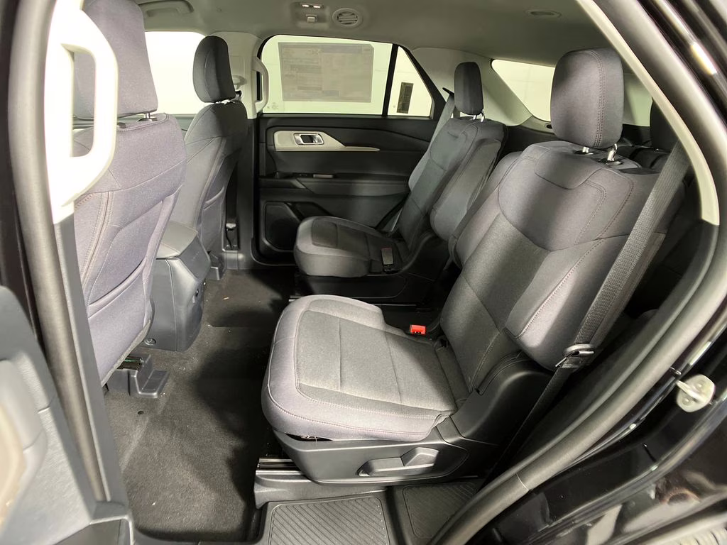 2026 Agate Black Metallic Ford Explorer Active RWD SUV