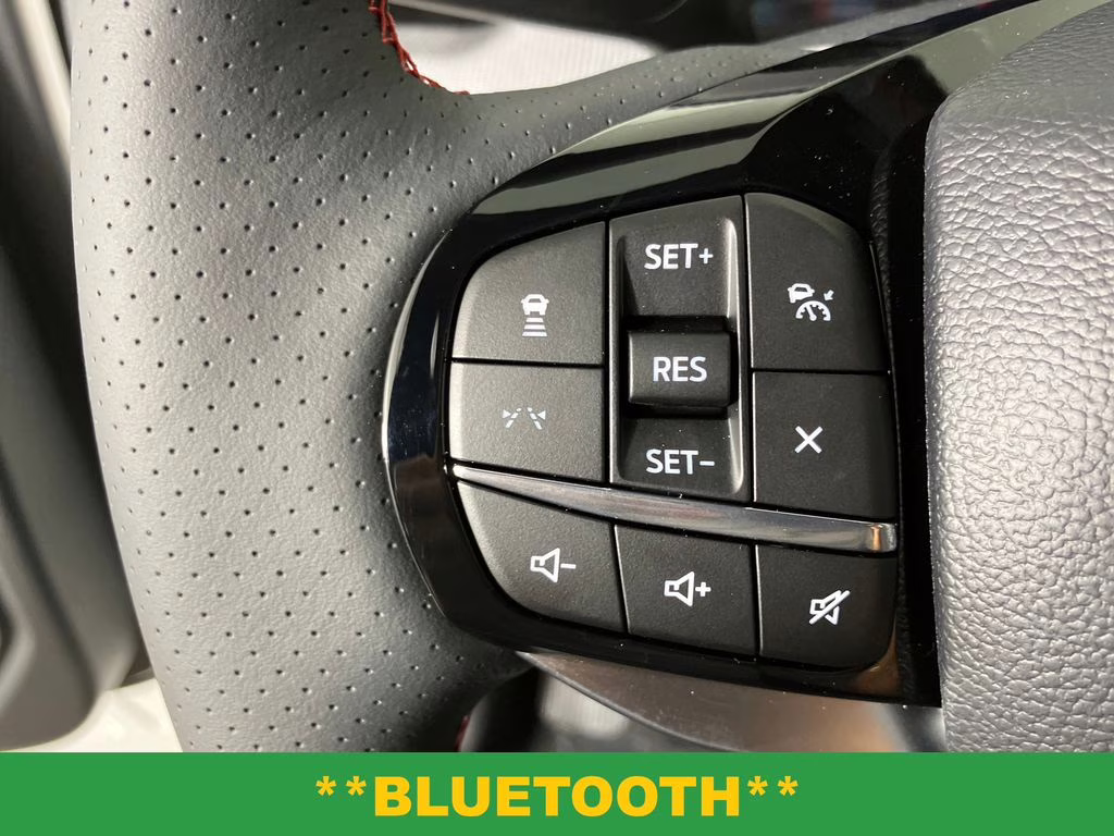 2026 Star White Metallic Tri-Coat Ford Explorer ST-Line RWD SUV