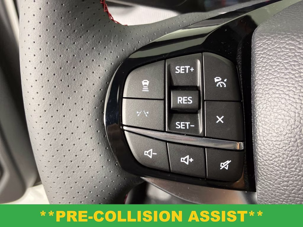 2026 Star White Metallic Tri-Coat Ford Explorer ST-Line RWD SUV