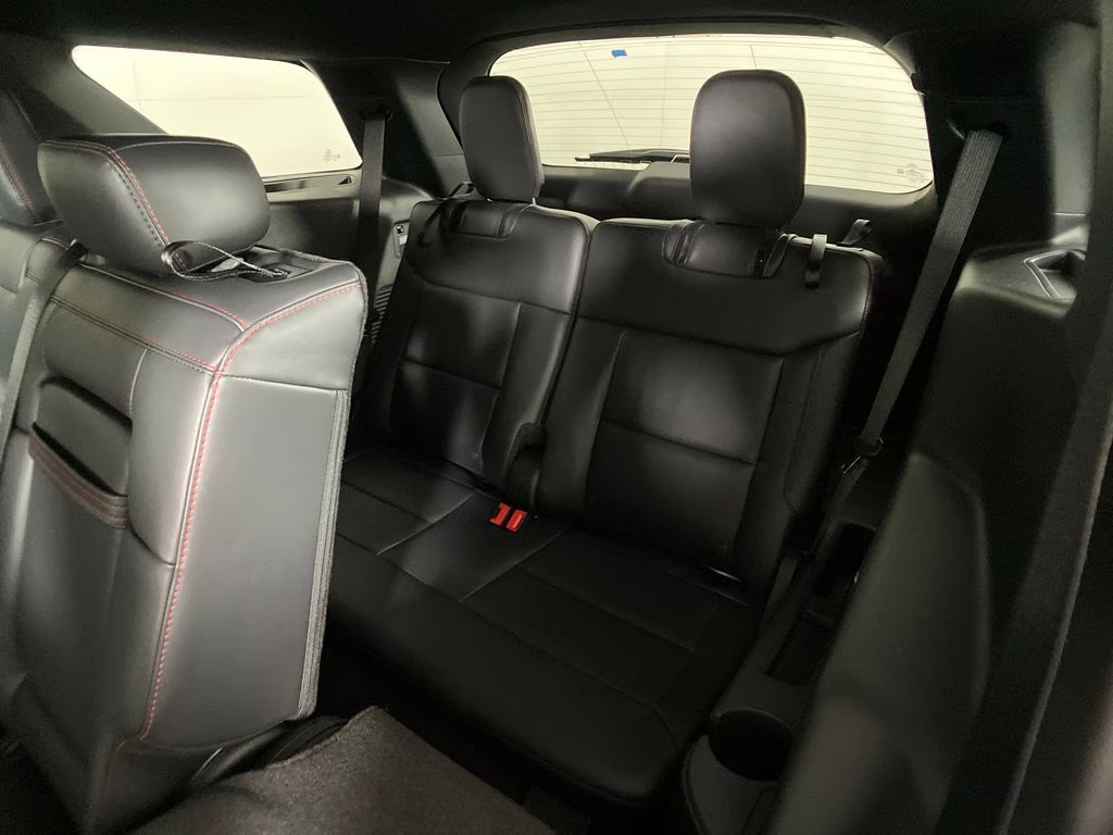 2026 Star White Metallic Tri-Coat Ford Explorer ST-Line RWD SUV