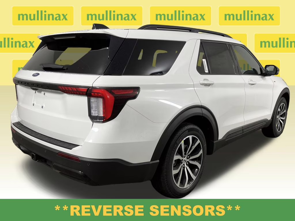 2026 Star White Metallic Tri-Coat Ford Explorer ST-Line RWD SUV