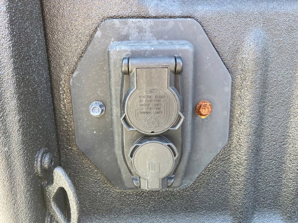 2025 Star White Metallic Tri-Coat Ford Super Duty F-450 DRW Platinum 4X4 Truck