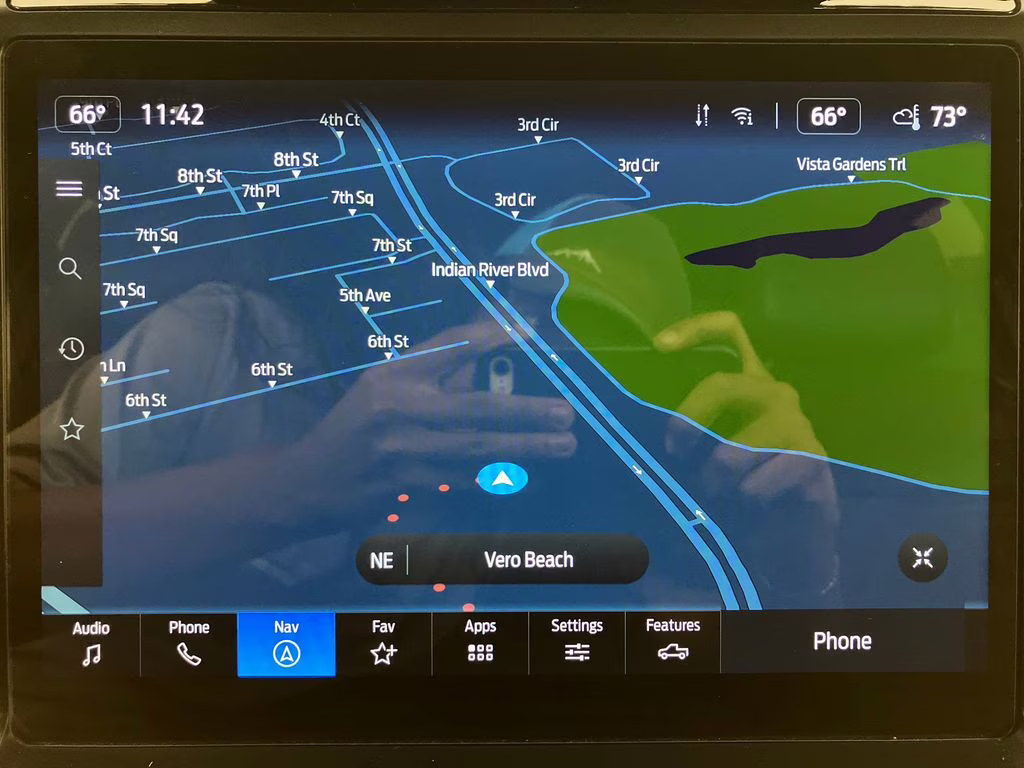 2025 Silver Metallic Ford F-150 Lariat 4X4 Truck