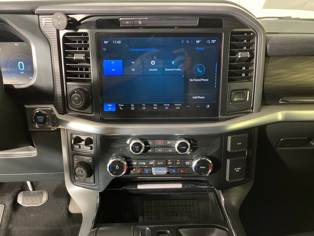 2025 Silver Metallic Ford F-150 Lariat 4X4 Truck