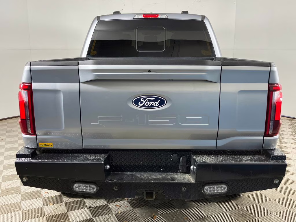 2025 Silver Metallic Ford F-150 Lariat 4X4 Truck