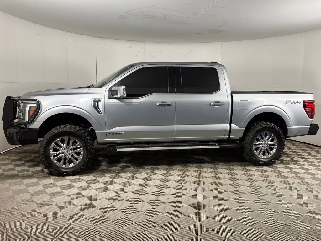 2025 Silver Metallic Ford F-150 Lariat 4X4 Truck