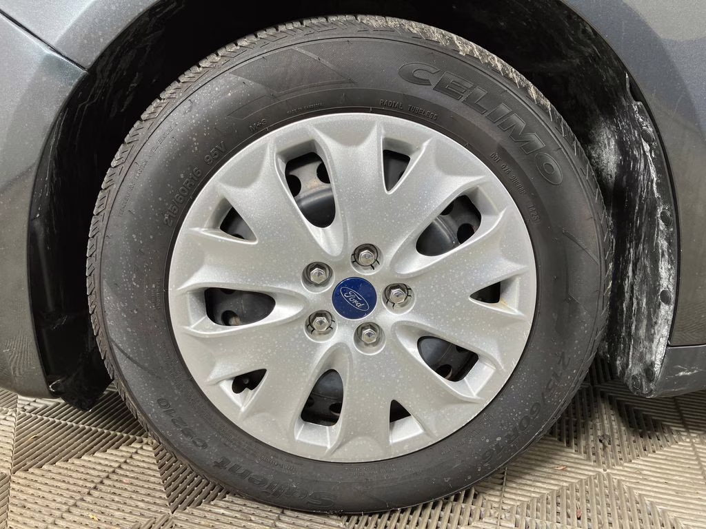 2020 Magnetic Ford Fusion S FWD Sedan