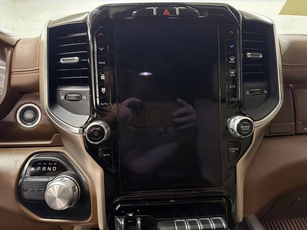 2019 Ivory White Tri-Coat Pearlcoat Ram 1500 Laramie RWD Truck